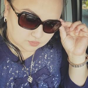 Meet your Posher, Yasmin